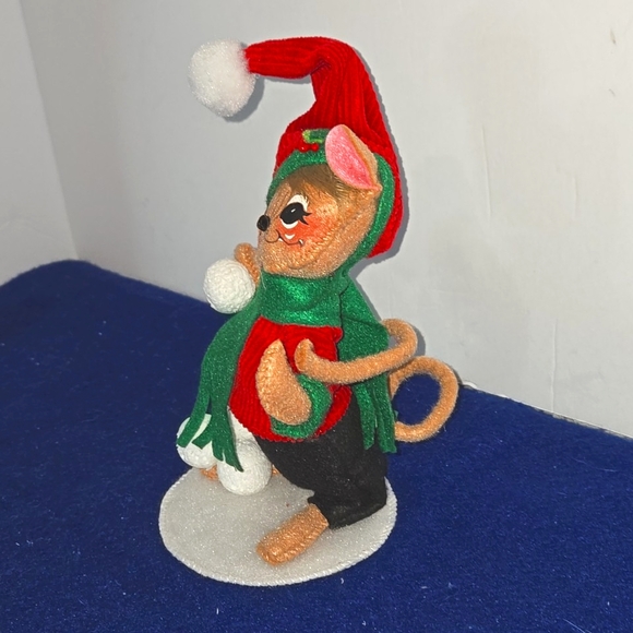 Annalee 2019' Holiday Snowball Mouse 8"High - Picture 2 of 6